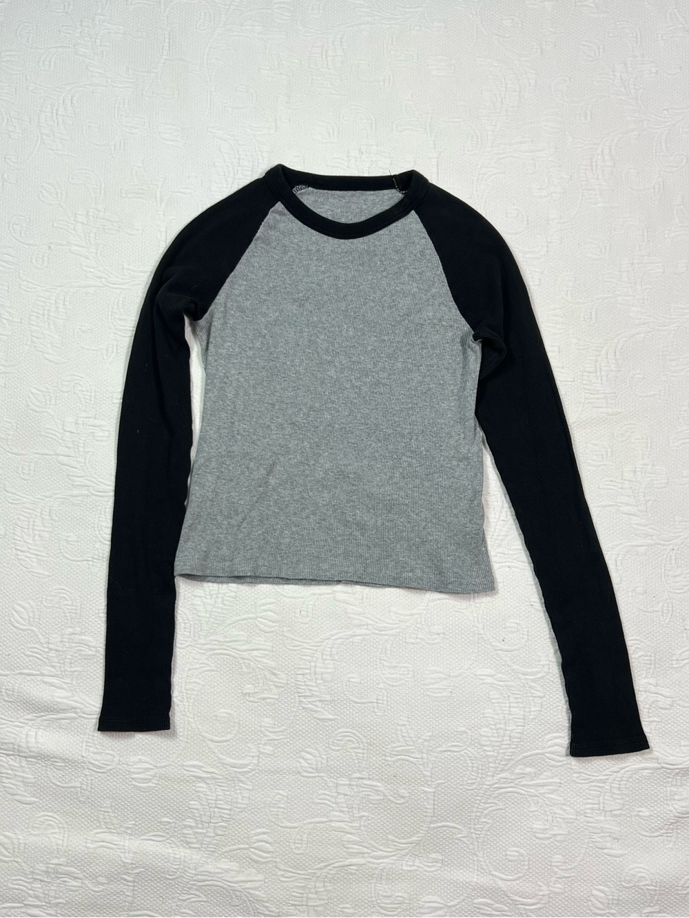 brand melville 100% cotton long sleeve grunge top